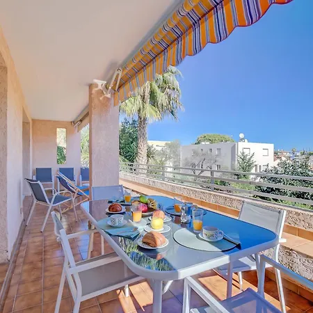 1 Bedroom Apartment, Pool&garage - Happy *